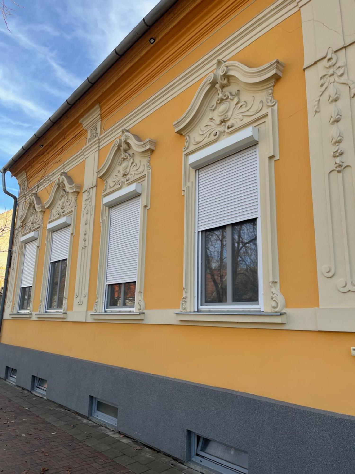 Gesztenye Apartman Makó Екстериор снимка