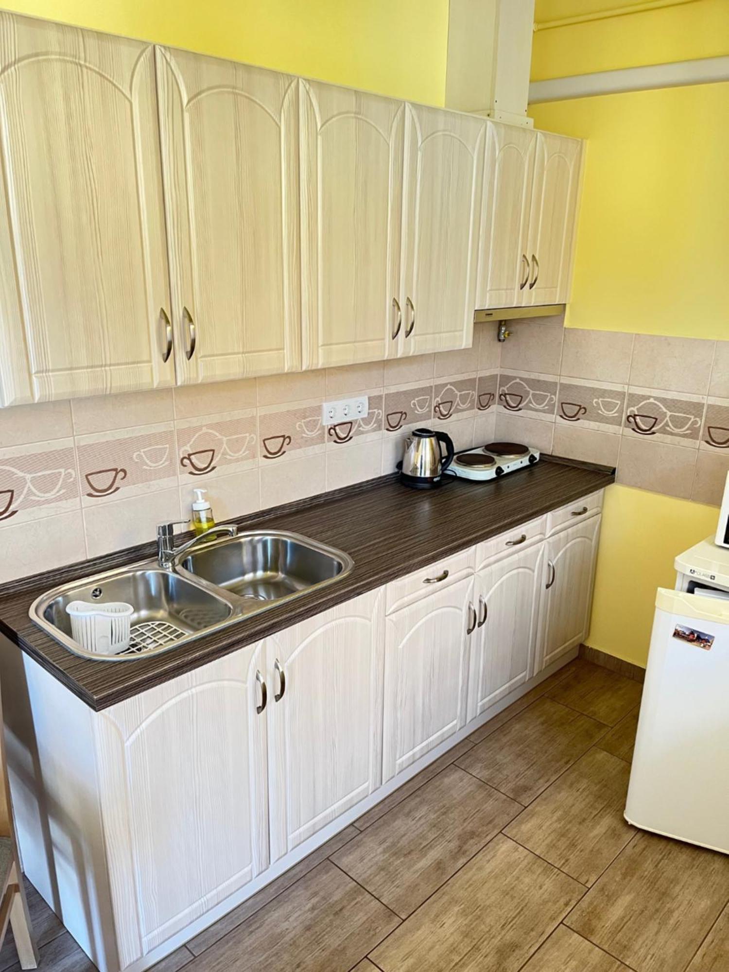 Gesztenye Apartman Makó Екстериор снимка