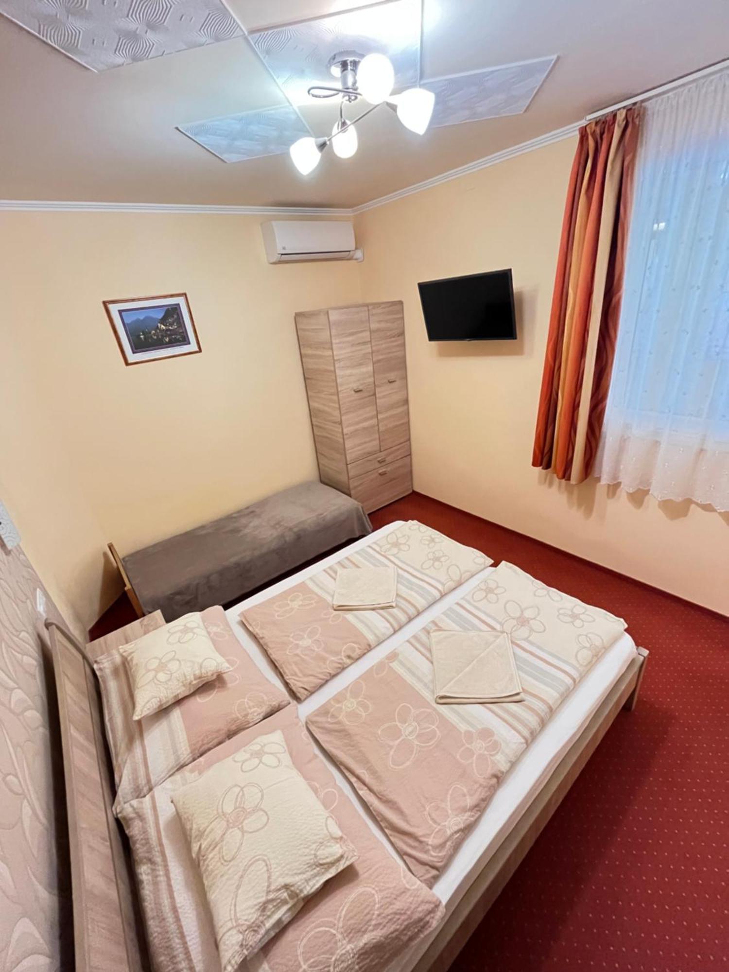 Gesztenye Apartman Makó Екстериор снимка