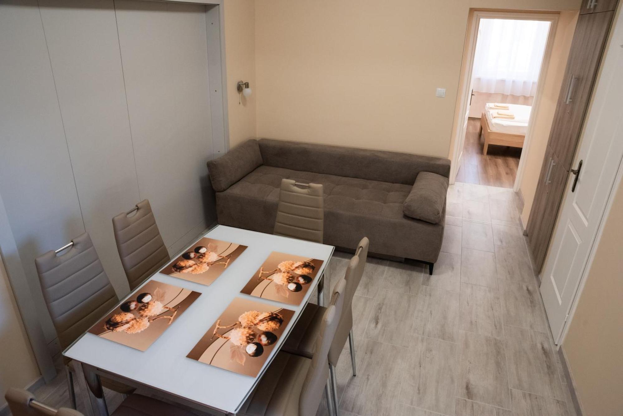 Gesztenye Apartman Makó Екстериор снимка