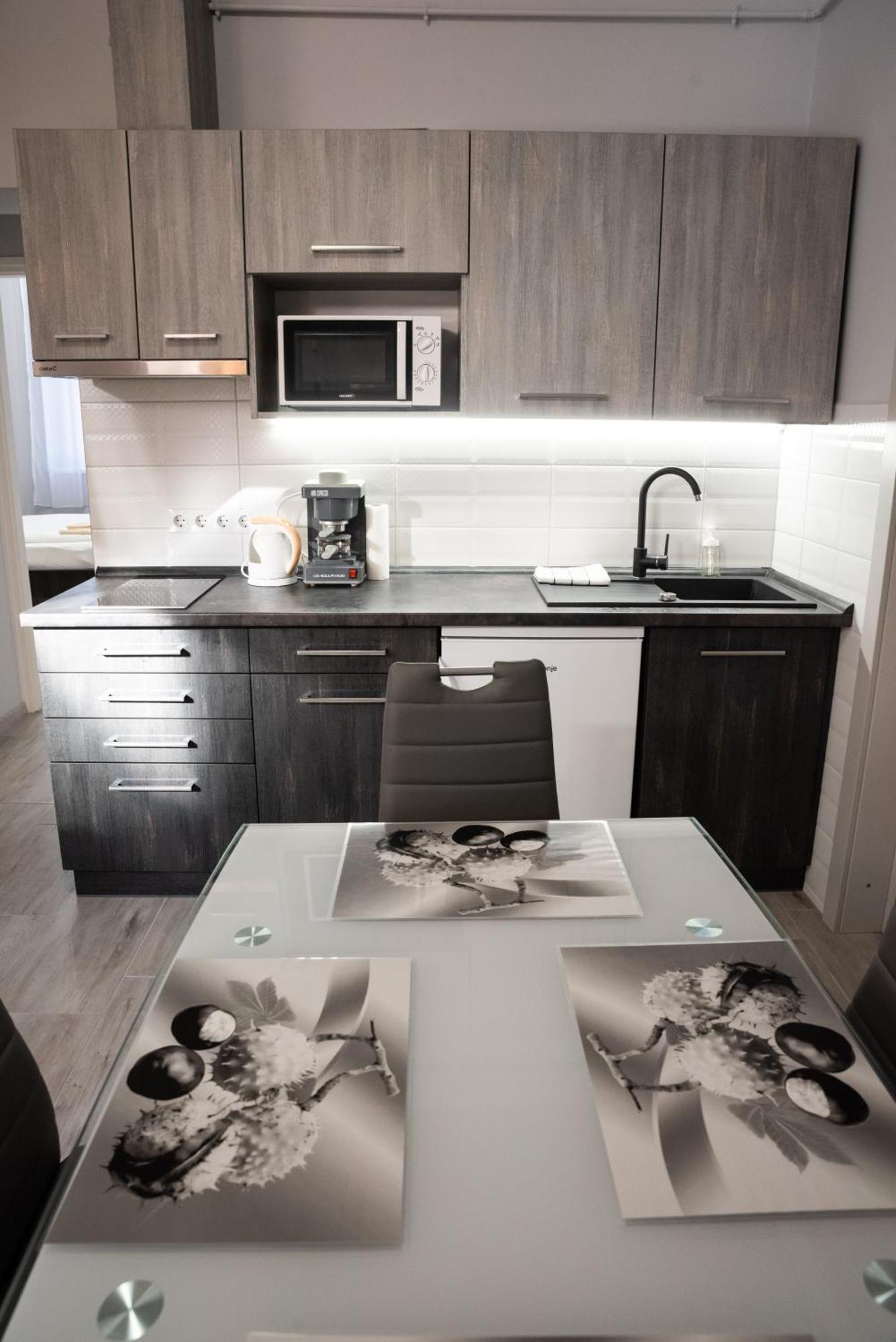 Gesztenye Apartman Makó Екстериор снимка