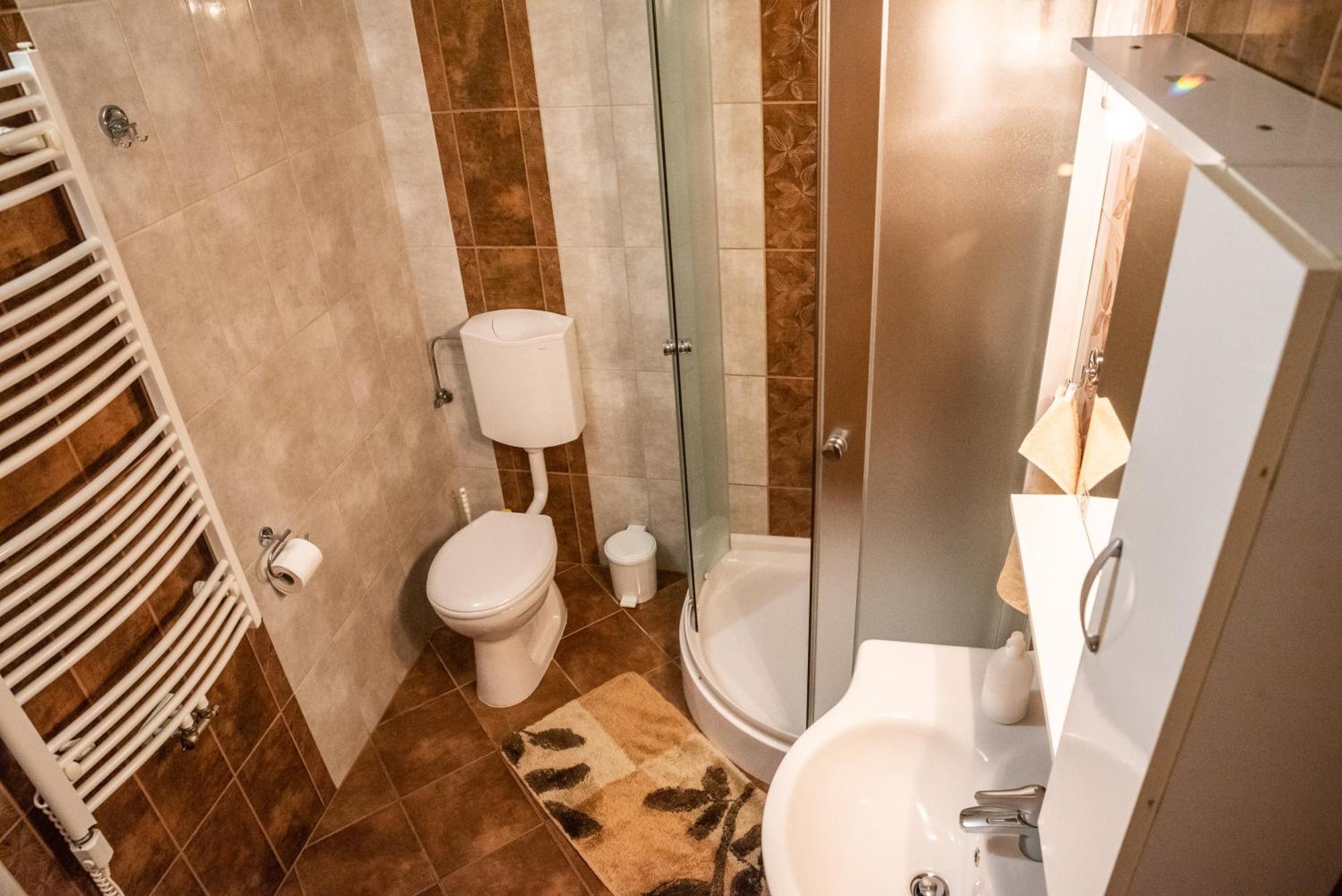 Gesztenye Apartman Makó Екстериор снимка