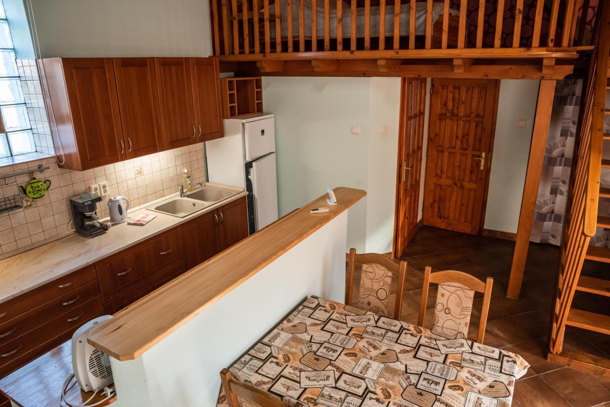 Gesztenye Apartman Makó Екстериор снимка