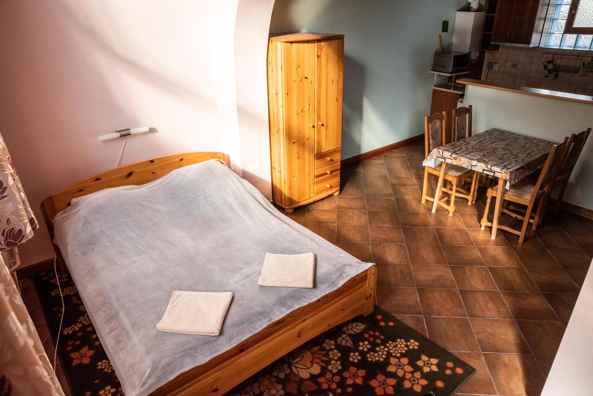 Gesztenye Apartman Makó Екстериор снимка